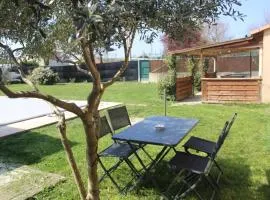 Maison au calme avec jardin et piscine