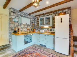 5 Bed in Llanmadoc oc-hh2111, hotel i Llanmadoc