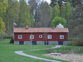 The Gardener House - Grönsöö Palace Garden, hotel near Gronsoo Palace, Grönsöö