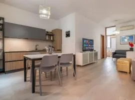 Domus Aurum - Raffinato e Confortevole Appartamento in Centro Storico fuori dalla ZTL