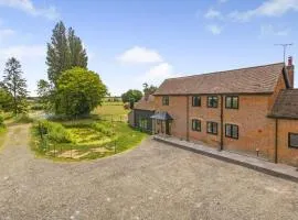 5 Bed in Roxwell oc-t30824