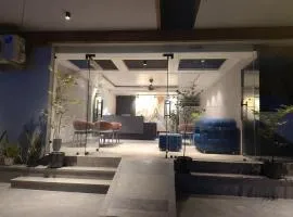 Venza by Westay