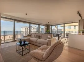 Seaview Apartment with Parking & Balcony