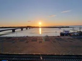 Charming Double bedroom with Stunning Quayfront Views in Wexford