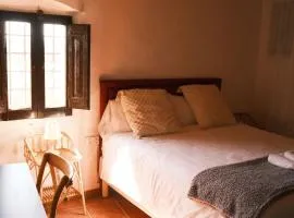 Casa Pardal Coliving & Coworking