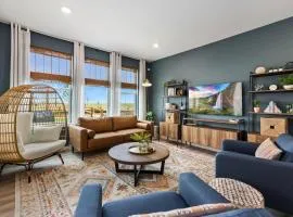 Sauna, Gym, Hot Tub and 4bd Home