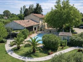 Mas des Trois V - Vue Vignes & Ventoux - Gîte de Charme Premium pour 2 à 4 adultes, Hotel in Sarrians