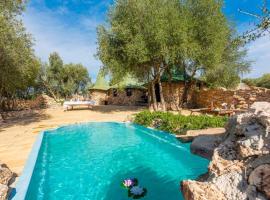 Casa de Piedra La Laguna de Tiscar Puente Genil by Ruralidays, hotel i Puente Genil