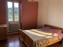 Chez Cathy, hotelli kohteessa Saint-Donat-sur-lʼHerbasse