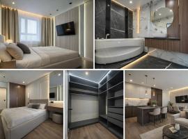 Luxury Designer Apartment New 2 Rooms Smart TV, hotelli kohteessa Manama