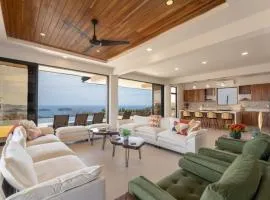 NEW! Oceanview, Infinity Pool, Spacious & Private Luxury Group Retreat