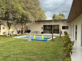 House in Ica with pool, grill and large garden