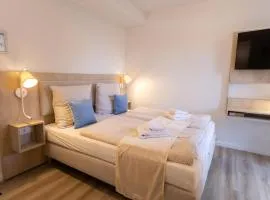 Fairschlafen Boutique Hostel mit Hotelkomfort - Kajüte 0-07 mit privater Terrasse