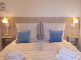 Fairschlafen Boutique Hostel mit Hotelkomfort - Kajüte 1-02，新城荷斯坦的飯店