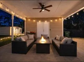 4BR, 2 King Bed, Grill, 1gb Wi-Fi, Smart TVs