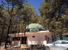 Aurea Glamping Domo Geodésico de lujo, Hotel in Llano Grande