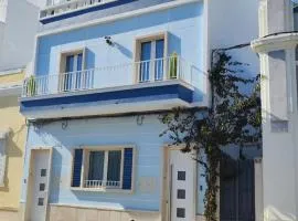 FEEL FARO Guesthouse - Boutique Stay with Terrace in Central Faro