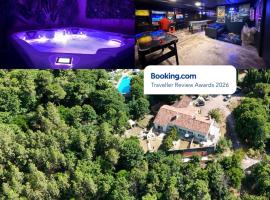 Domaine Le Rocher d Argent avec Piscine Extérieur ,Jacuzzi Intérieur et Salle de jeux, hotel a Berre-des-Alpes