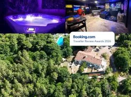 Domaine Le Rocher d Argent avec Piscine Extérieur ,Jacuzzi Intérieur et Salle de jeux