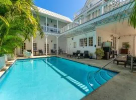 FONTANA at Azul Mansion Key West