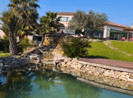 Le Domaine de JOLIO, hotelli kohteessa Mondragon