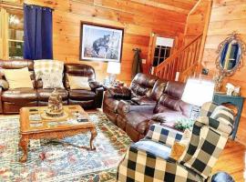 Welcome to Whiskey Woods!, hotel di Boone