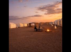Chegaga Starlight Camp - Mhamid Desert Haven, viešbutis mieste Mhamidas