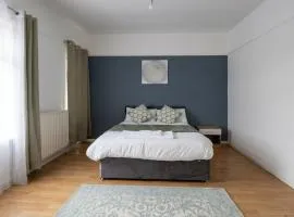 Beautiful Central Home by Coventry University