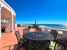 Spacious Home in Las Conchas Villa de la Playa