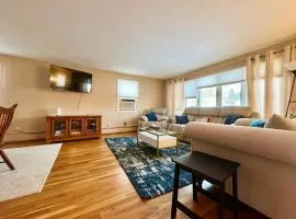 Comfortable Room BU, UHS, Lourdes, Queen Bed