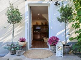 Second Home, Hotel in Birlenbach