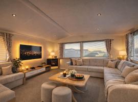 Cozy Family Caravan at Haven Kent Coast, hotel v destinaci Allhallows