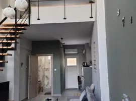 Konstantinos Loft