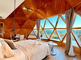 Secreto Sierras Domos Boutique con Jacuzzi y Desayuno, hotell i Aiguá