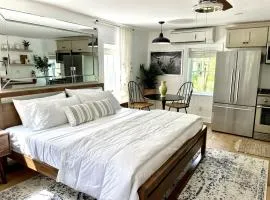 Cape May Buttonwood Boutique Hotel - Walk to Beach & Town