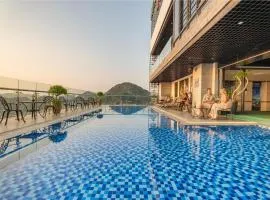 Cat Ba Paradise Hotel - Sky Bar & Massage