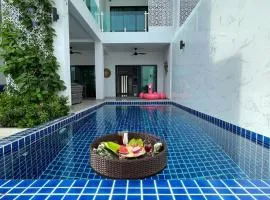 Koh Chang Luxury Pool Villas
