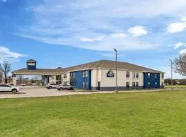 Days Inn by Wyndham Dallas Plano