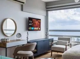 Signature Seaview Penthouse Studio