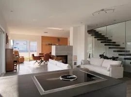 LUXUS - 240m2-Sauna-Kamin-4 Schlafzimmer-2 Bäder