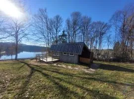 Petite maison vue sur Lac de la Triouzoune Neuvic