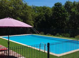 Gîte gariotte, hotel i Marminiac