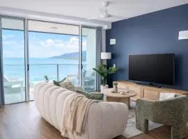 Luxury Coral Coast Retreat - Waterfront 3BR