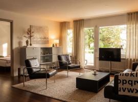 Swiss Horizon - Bergsuite 112 m2 mit 2 Ensuite-Bädern & 52 m2 Terrassenfläche, hotel en Flums