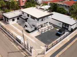 Mermaid Cove, khách sạn ở Lajas