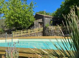 Sicily Private Pool House in Nature, hotel a Montargano