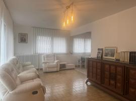 Maison grenoblois, hotell i Eybens