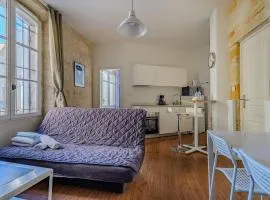 Marceau - T2 avec 1 Chambre 1 Salle de Bain et 1 Canapé Lit