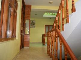 AbodeHome Cottage, hotel v destinaci Manāli