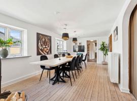 Cosy And Modern House In Peaceful Setting、オテルプのホテル